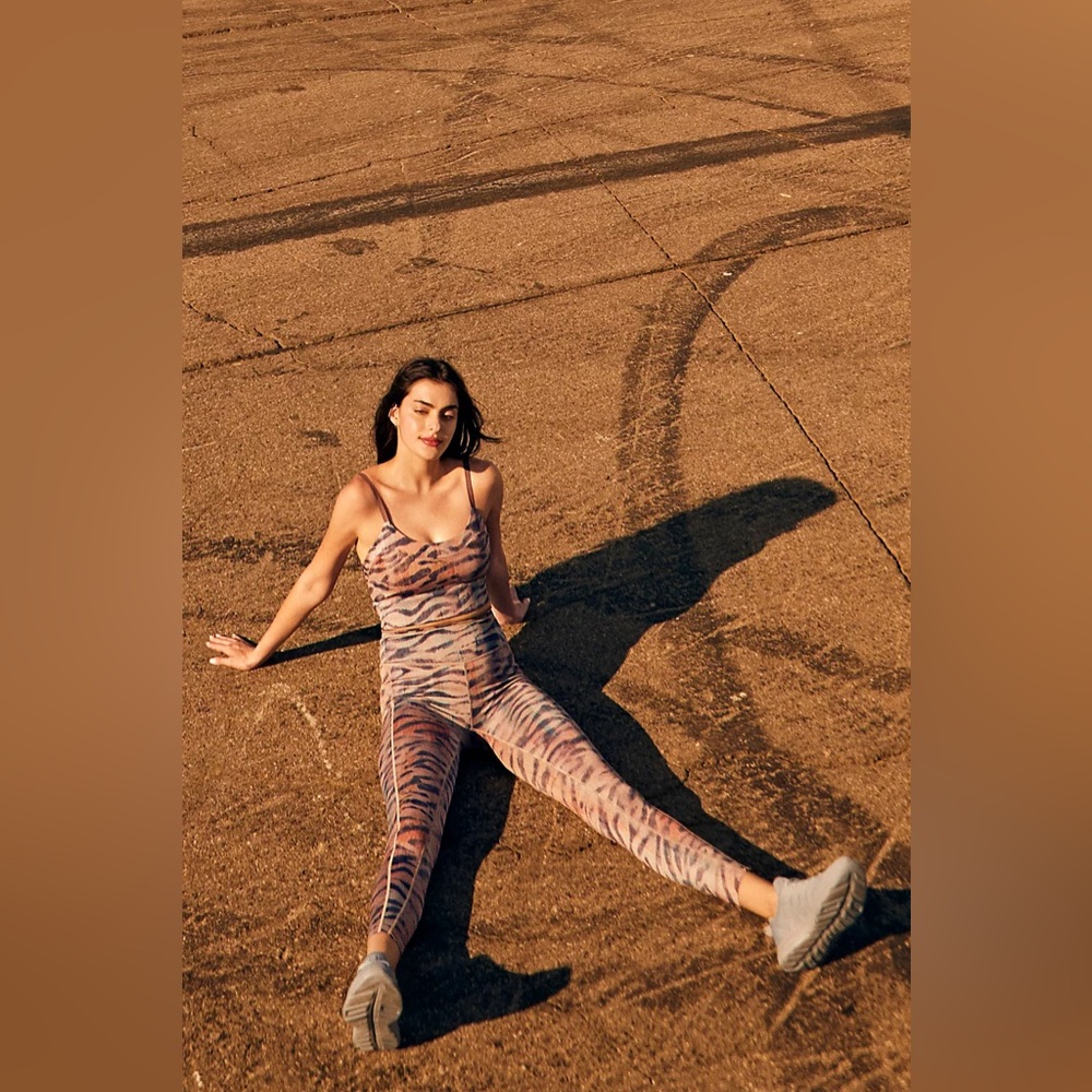 NWT Free People Movement High-Rise 7/8 Beat The Heat Reversible Printed Leggings